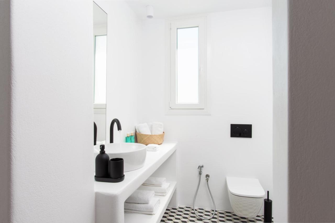 Haroto Suites Trypiti Extérieur photo