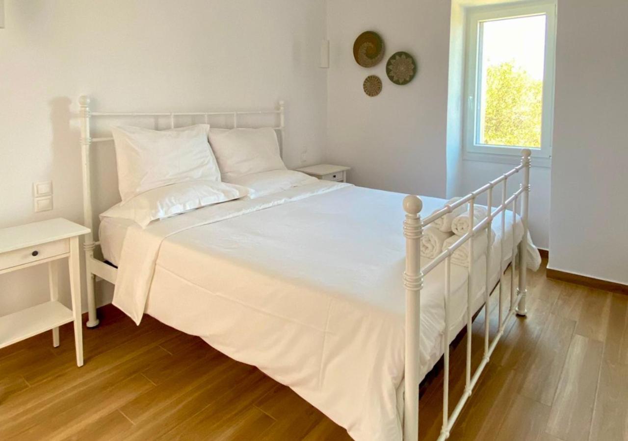 Haroto Suites Trypiti Extérieur photo